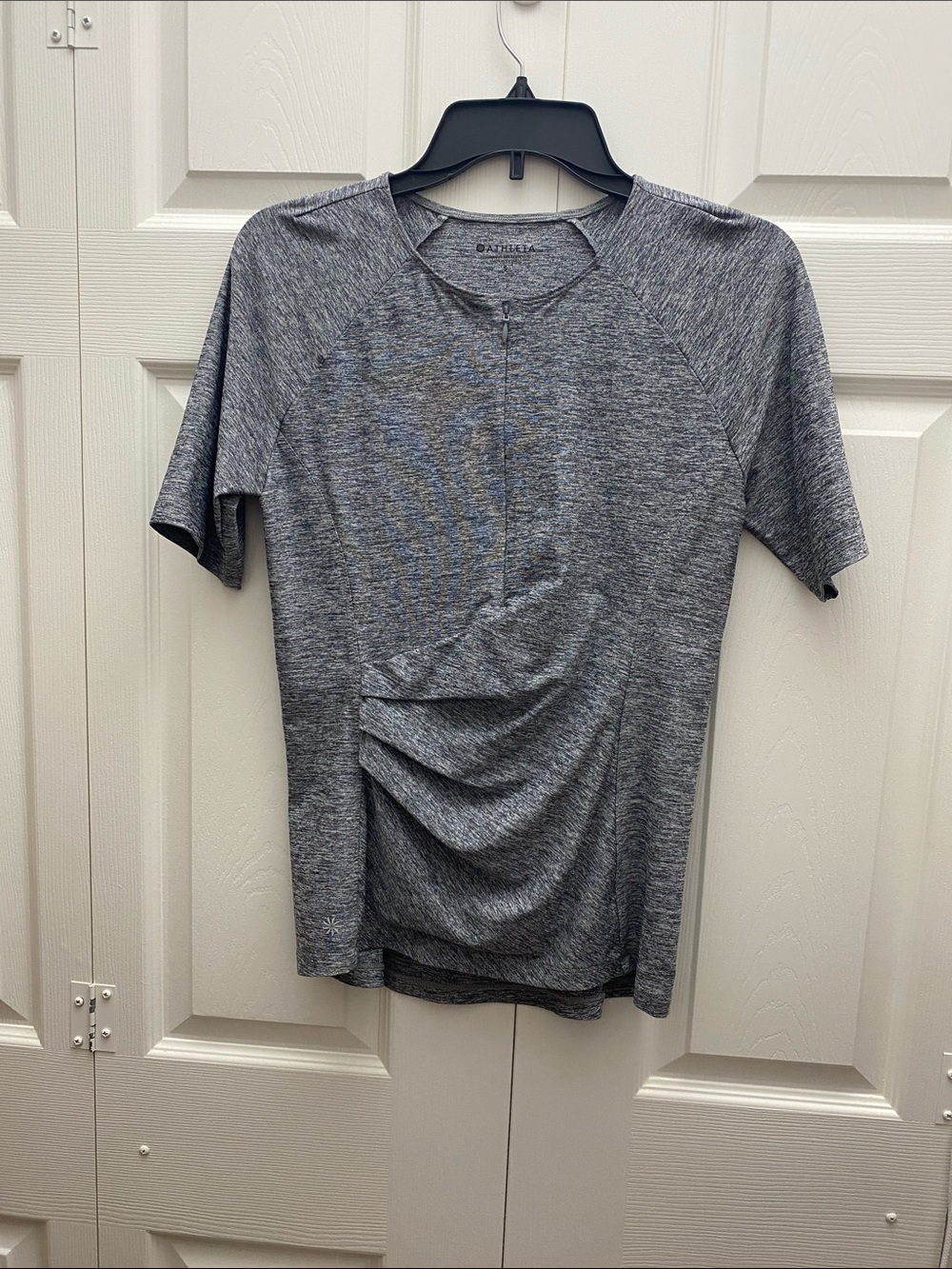 Athleta Women’s  Grey Heather Performance Short-Sleeve Shirt Size S